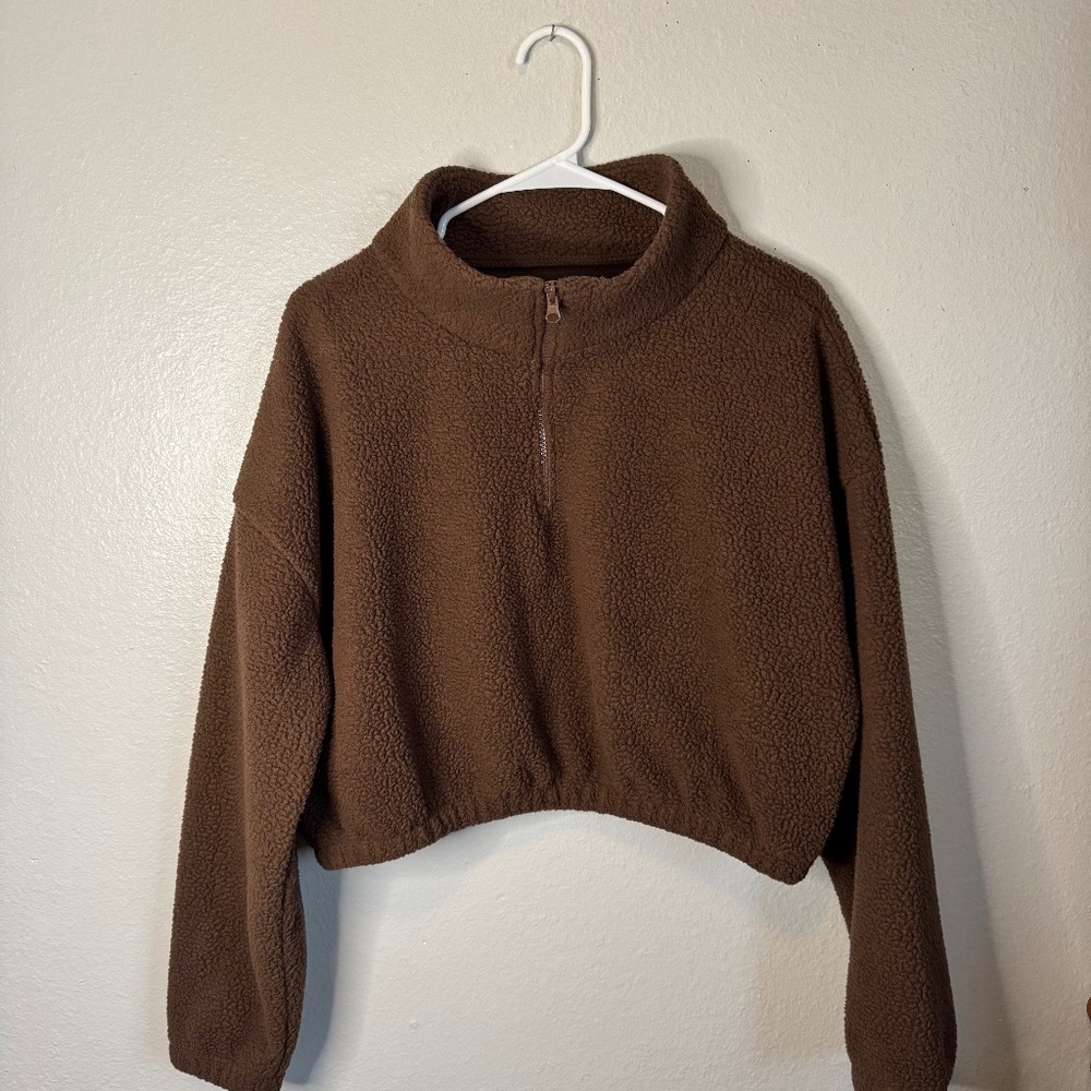 Brown Fuzzy Cropped Quarter Zip Sweater No Tags Fits like a Medium
